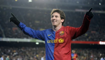 开云体育下载入口-勒沃库森客场惜败，积分暂时稳定，勒沃库森球员图片